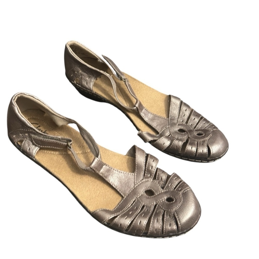 Clark's Women's Metallic Bronze T-strap Mary Jane Shoes Size 11